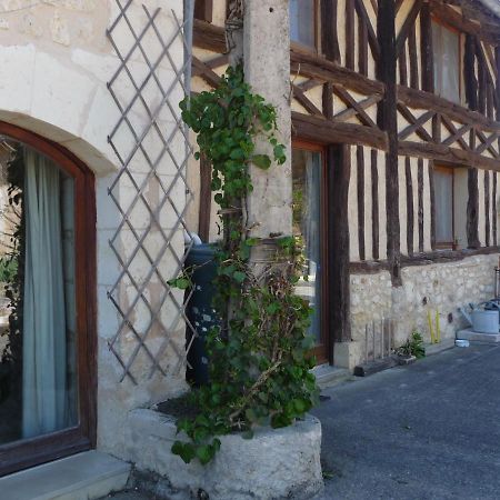 Bed and Breakfast Les Tuileries Ponteyraud Exterior foto